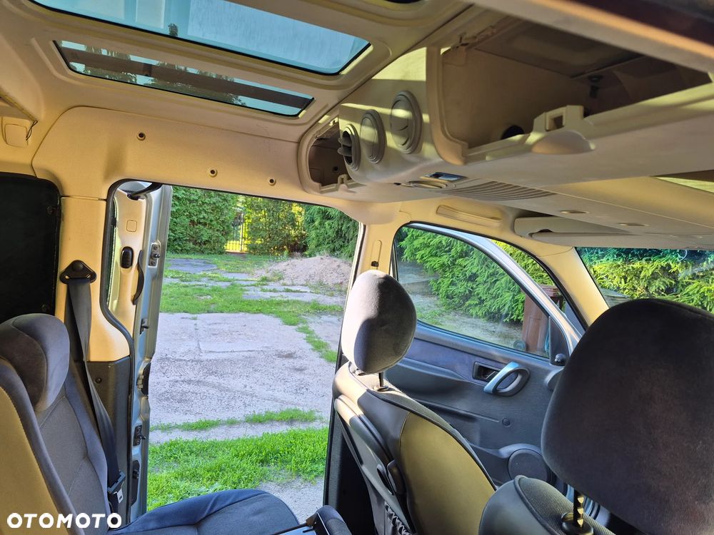 Citroën Berlingo 1.6i Prestige - 28