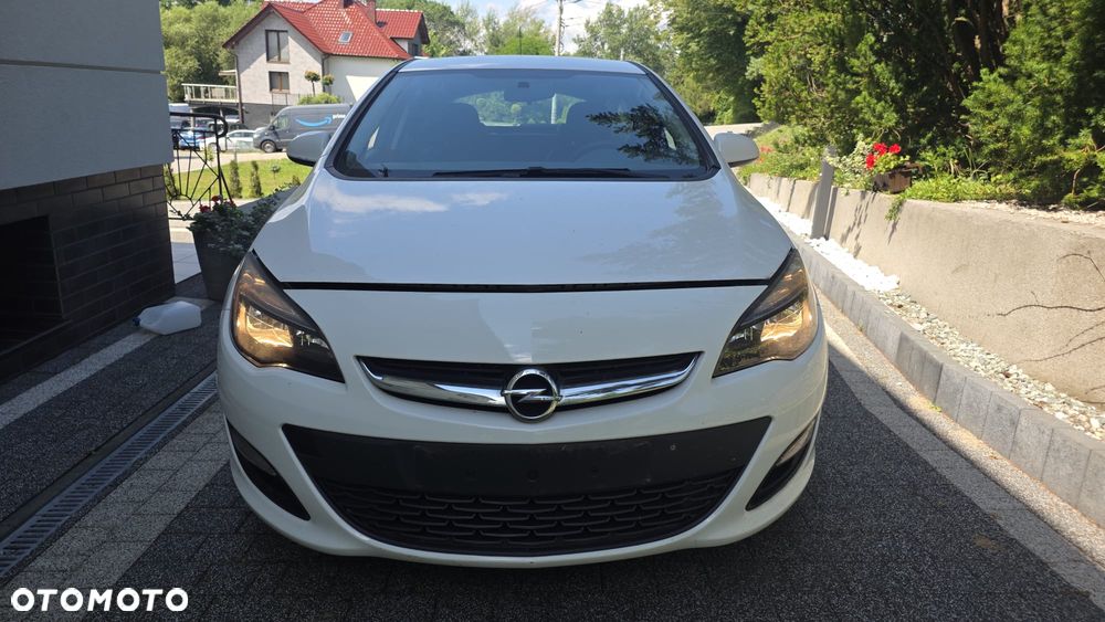 Opel Astra 1.7 CDTI DPF ecoFLEX TourerStart/Stop Design Edition - 2