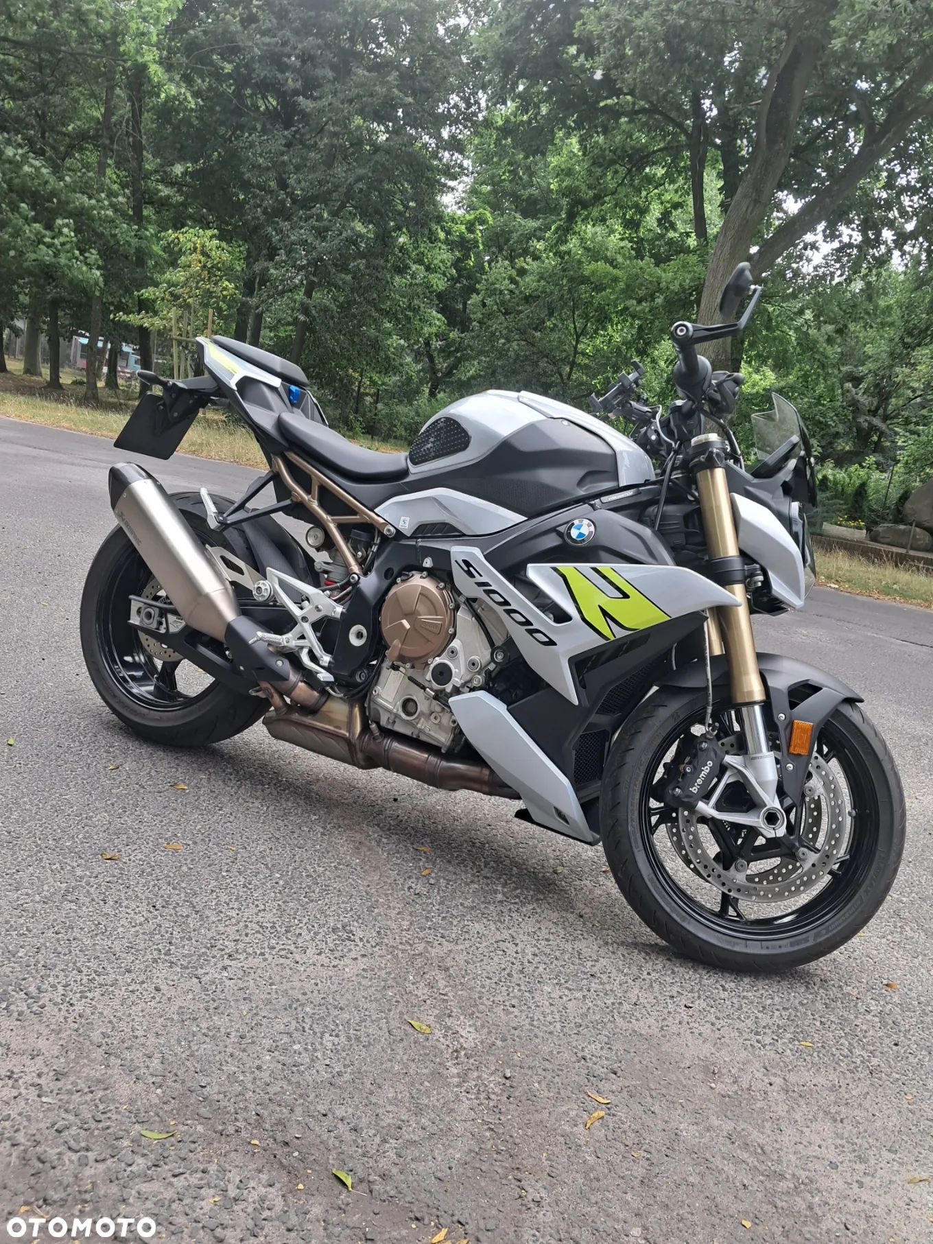 BMW S - 1