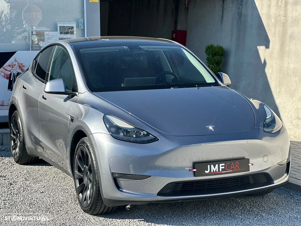 Tesla Model Y 2023 photo 4
