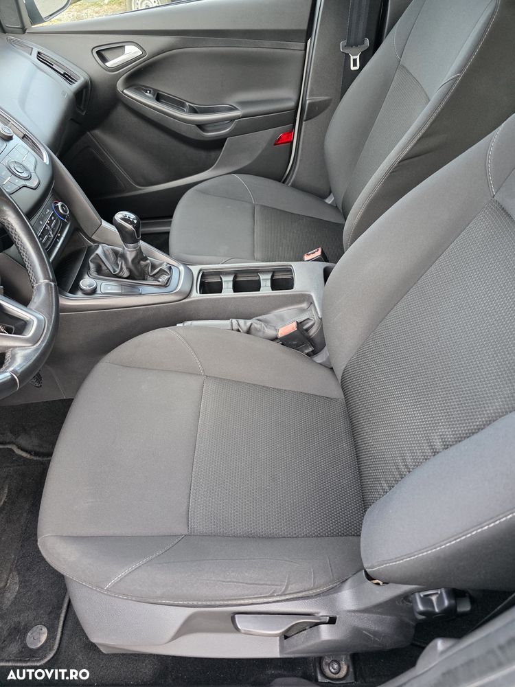 Ford Focus 1.0 EcoBoost 99g Start-Stopp-System SYNC Edition - 11