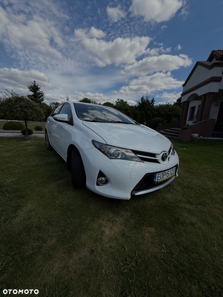 Toyota Auris 1.4 D-4D Active - 19