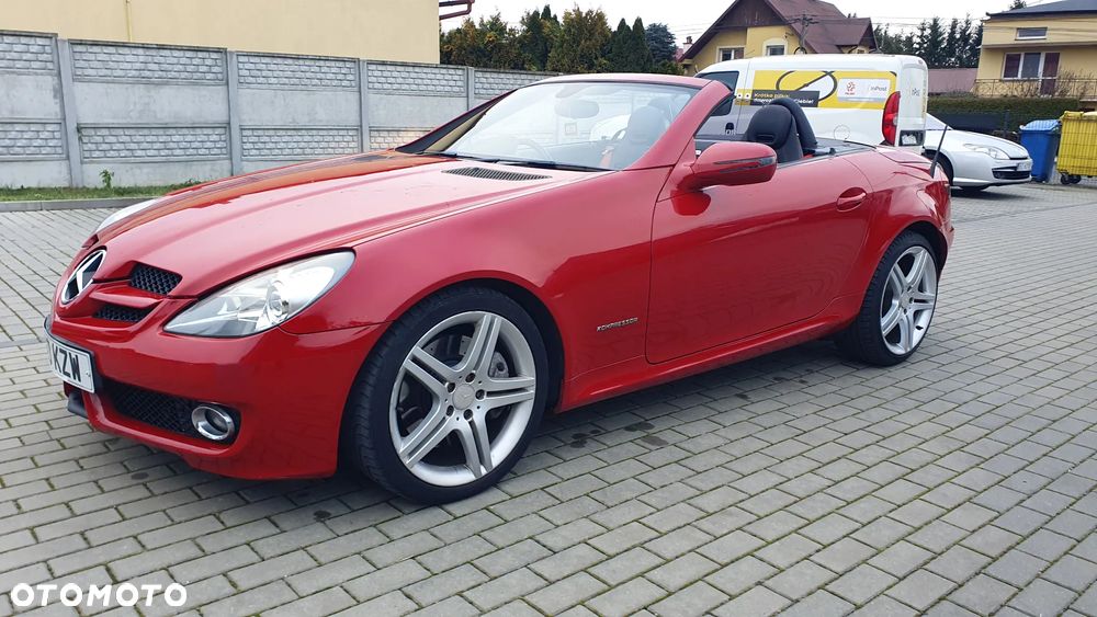 Mercedes-Benz SLK 200 BlueEFFICIENCY 7G-TRONIC Roadster pur - 34