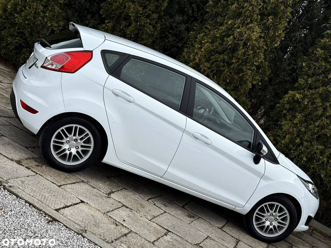 Ford Fiesta - 12