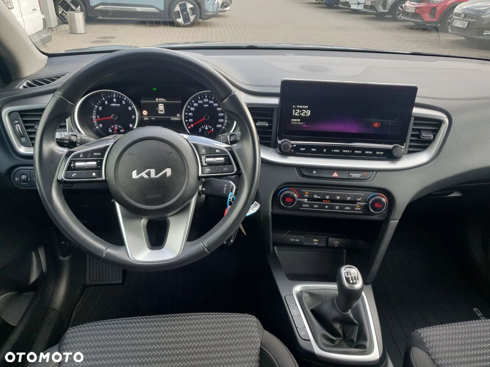 Kia XCeed 1.5 T-GDI M - 14