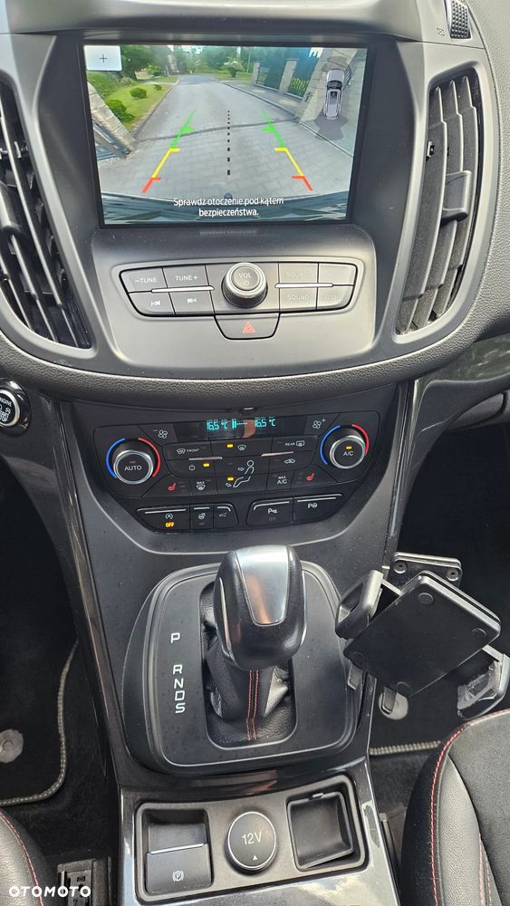 Ford Kuga 2.0 TDCi 4x4 ST-Line - 22