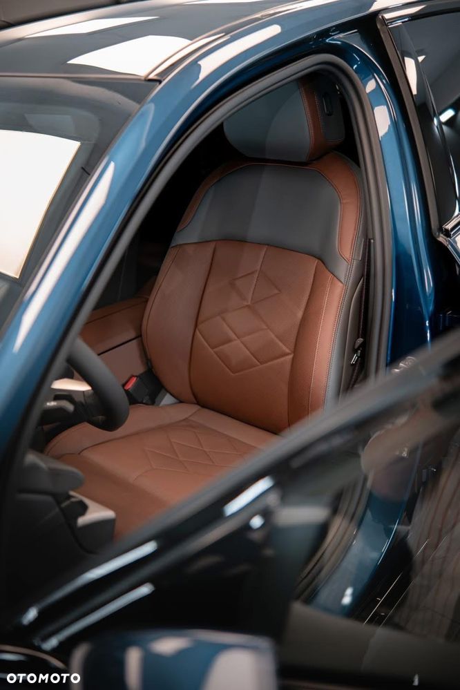 BMW Seria 5 550e xDrive PHEV M Sport - 4