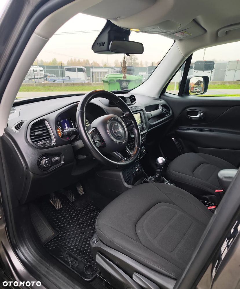 Jeep Renegade - 8