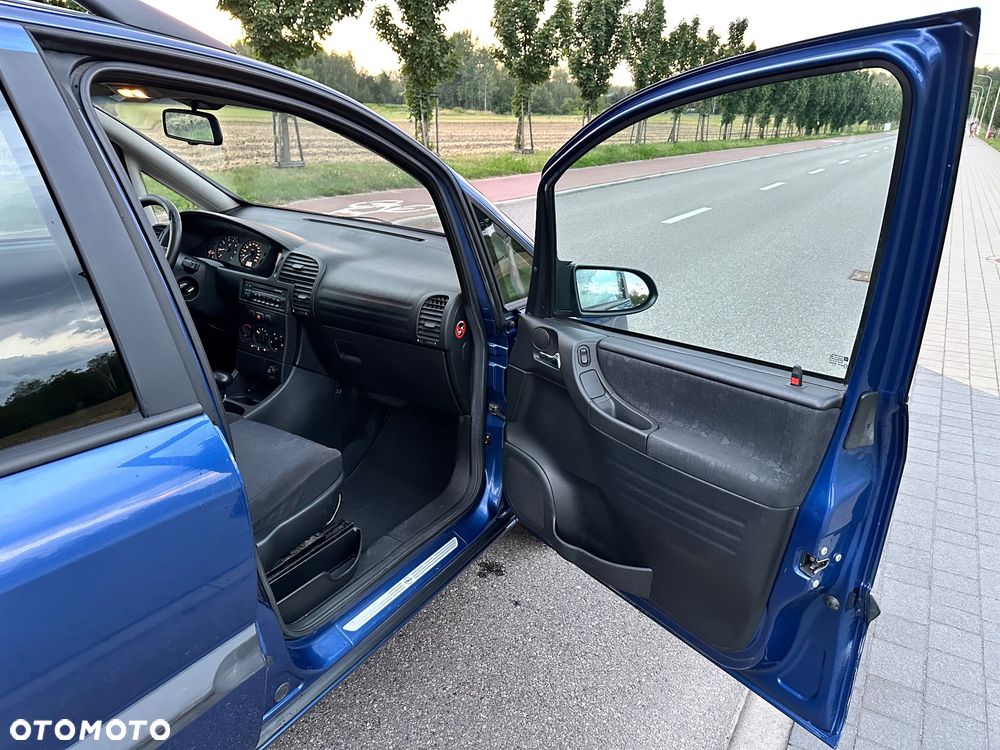 Opel Zafira 1.8 16V Elegance - 18