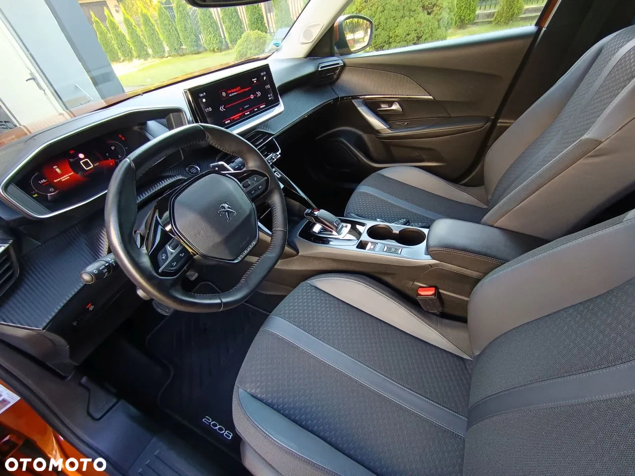 Peugeot 2008 PureTech 130 EAT8 Allure - 10