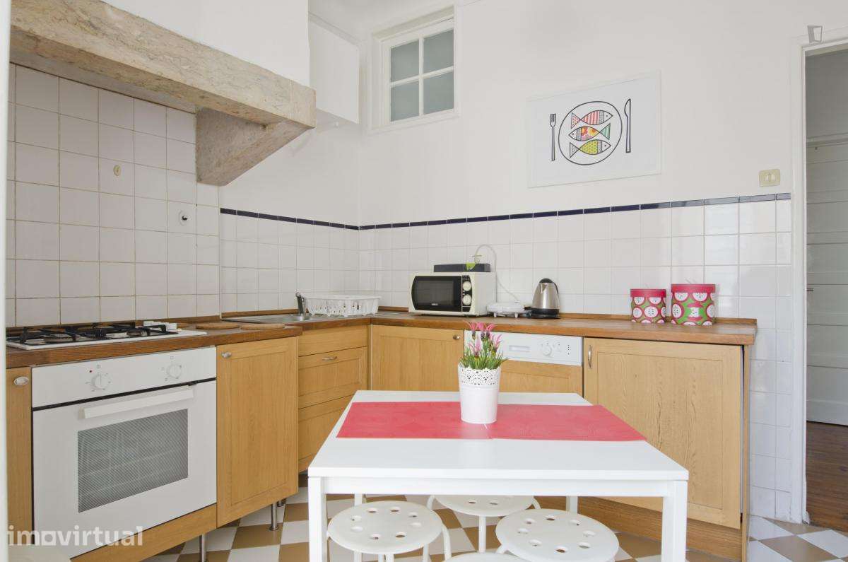 Quarto - localizado em Alameda Lisbon - Grande imagem: 4/14