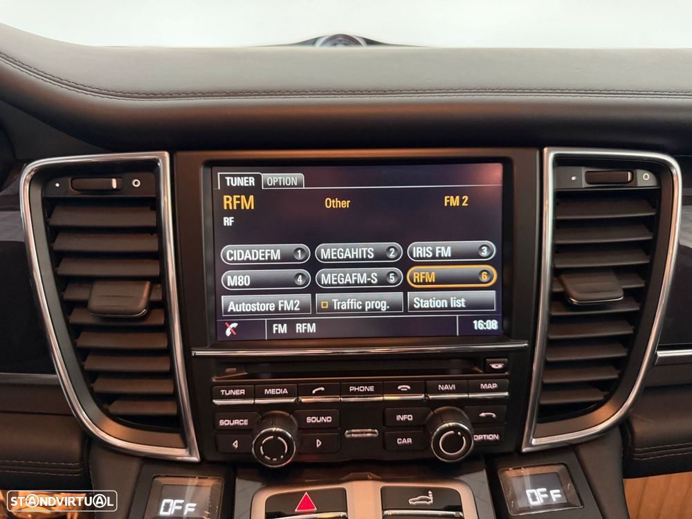 Porsche Panamera S E-Hybrid - 24