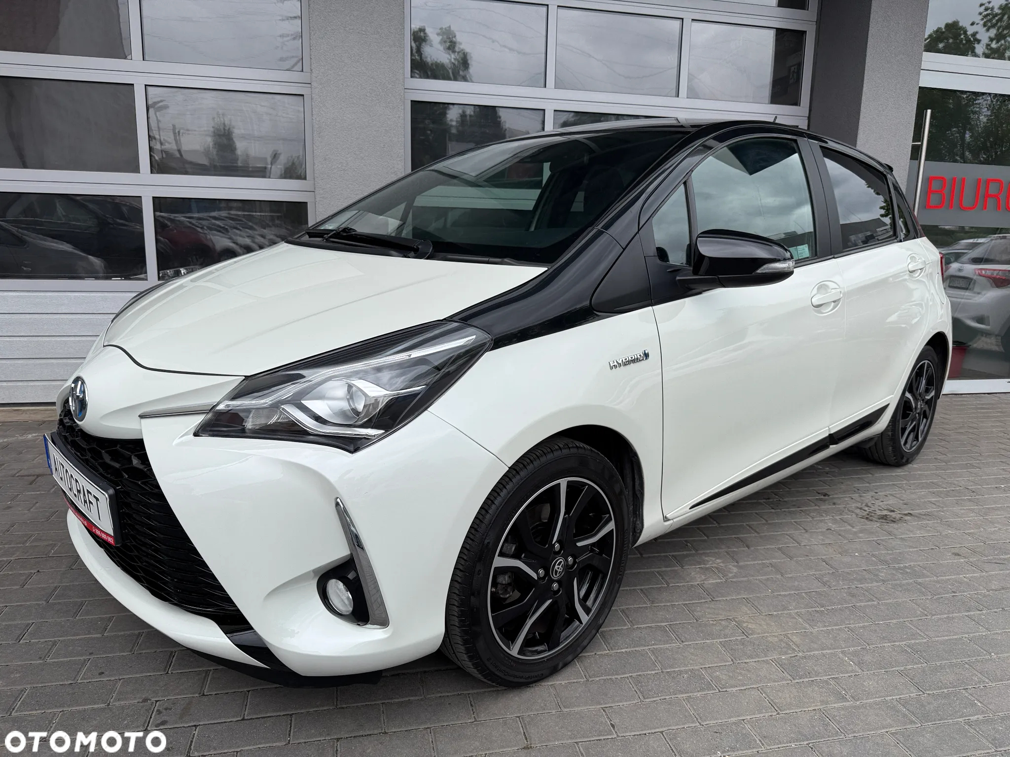 Toyota Yaris Hybrid 100 Selection Passion - 27