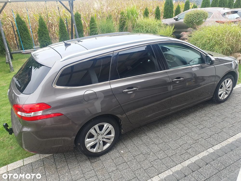 Peugeot 308 1.6 BlueHDi Allure S&S - 8