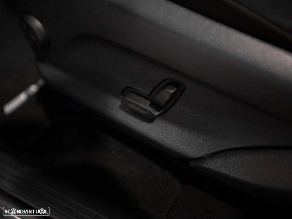 Mercedes-Benz GLC 300 de 4Matic - 37