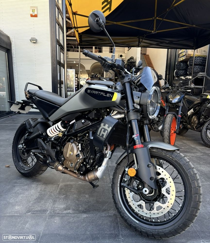 Husqvarna Svartpilen 125 - 10