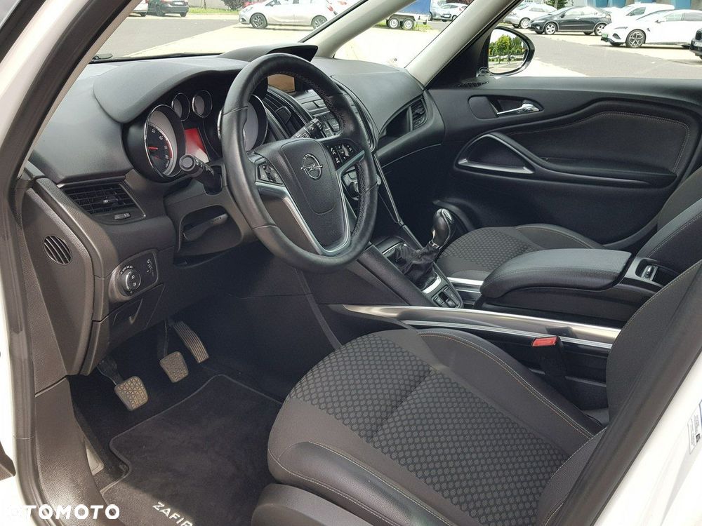 Opel Zafira 1.6 T SIDI Cosmo S&S - 10