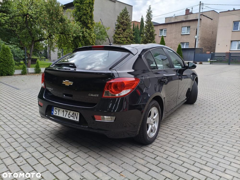 Chevrolet Cruze 1.8 LT - 13