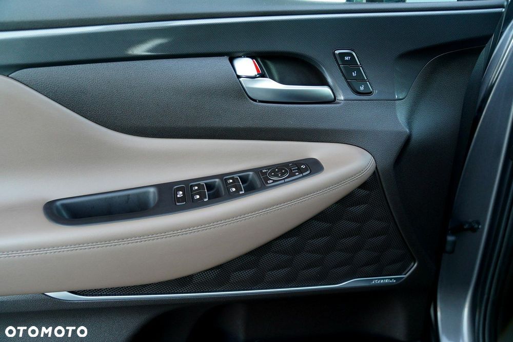 Hyundai Santa Fe - 18