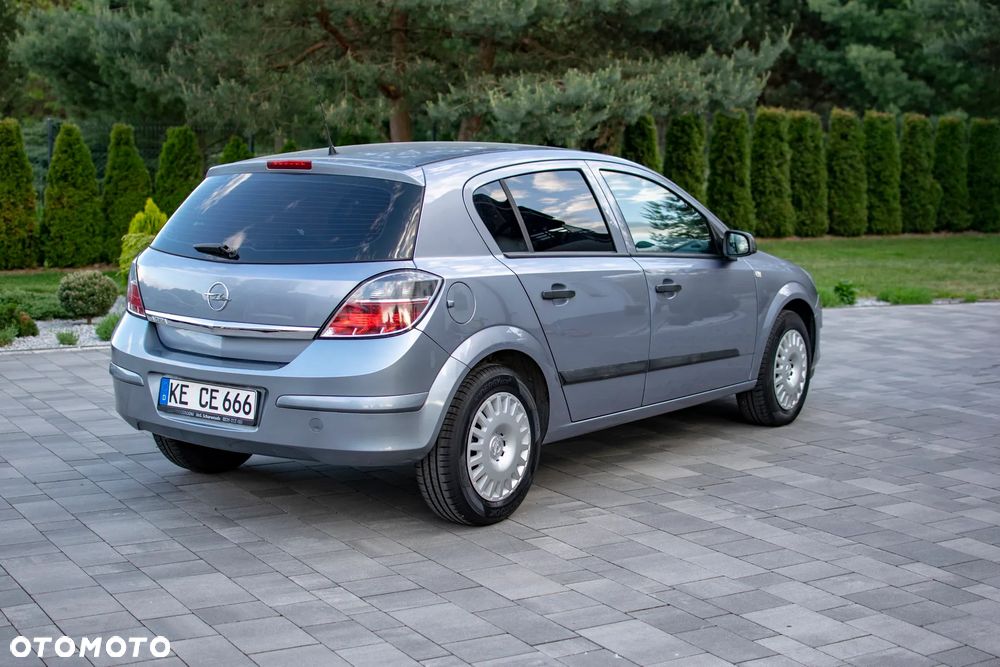 Opel Astra - 16
