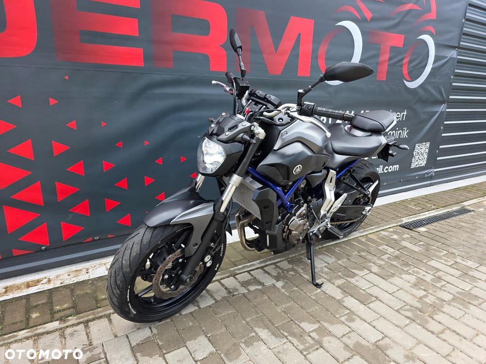 Yamaha MT - 30