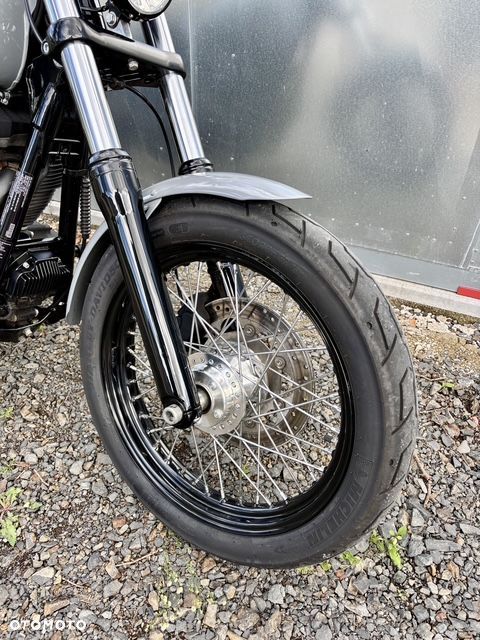 Harley-Davidson Dyna Street Bob - 3