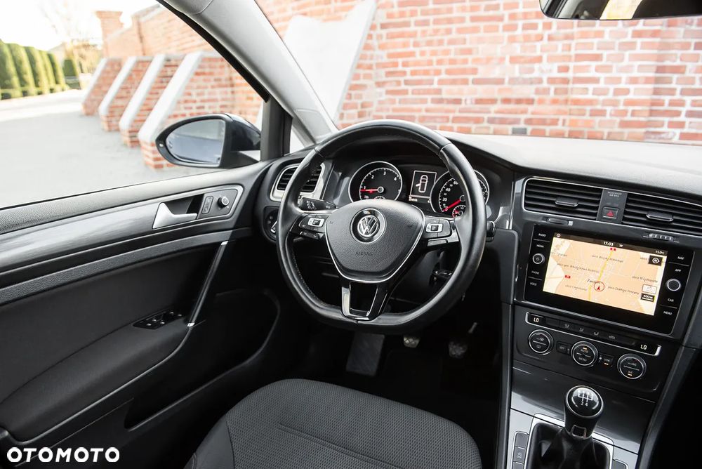 Volkswagen Golf 1.6 TDI (BlueMotion Technology) Trendline - 25