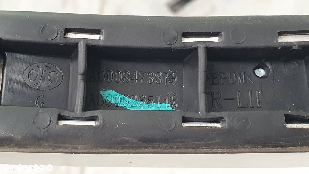 RELINGI KOMPLET LEWY PRAWY CHROM BAIC BEIJING 7 X75 - 8