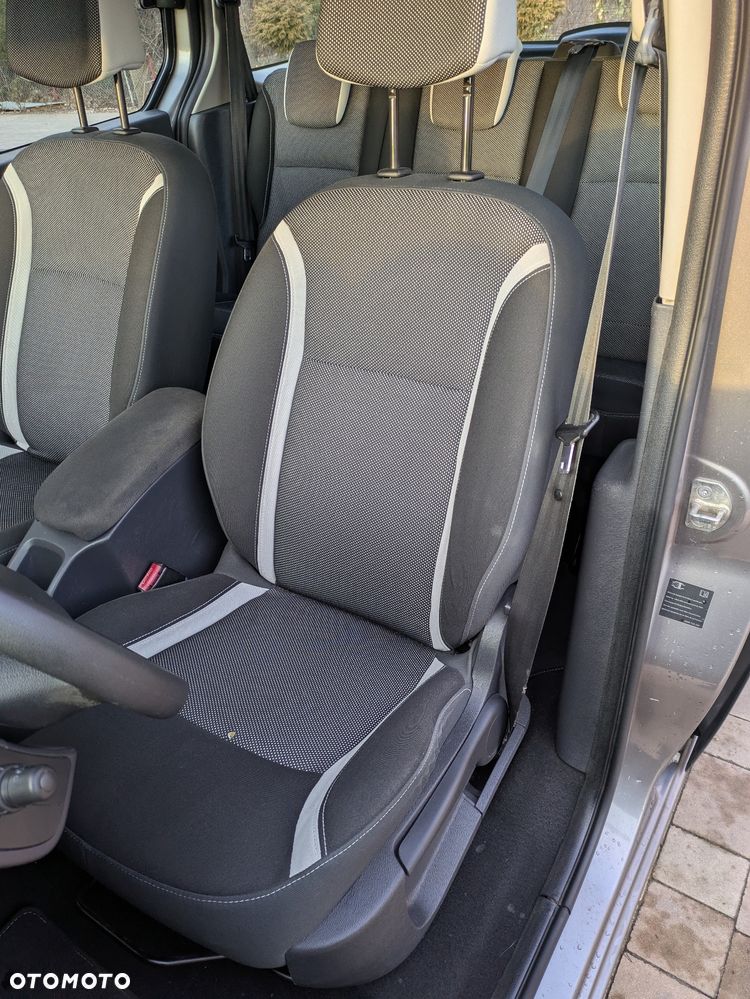 Renault Kangoo 1.5 dCi Privilege Plus - 15