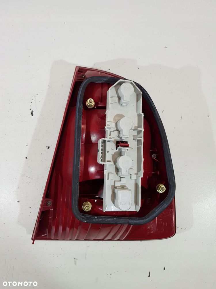 lampa lewy tył sedan skoda superb i eu 3u5945111 - 6