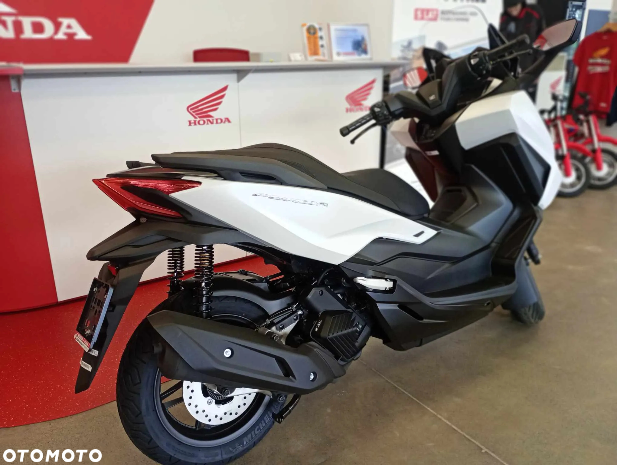 Honda NSS - 7