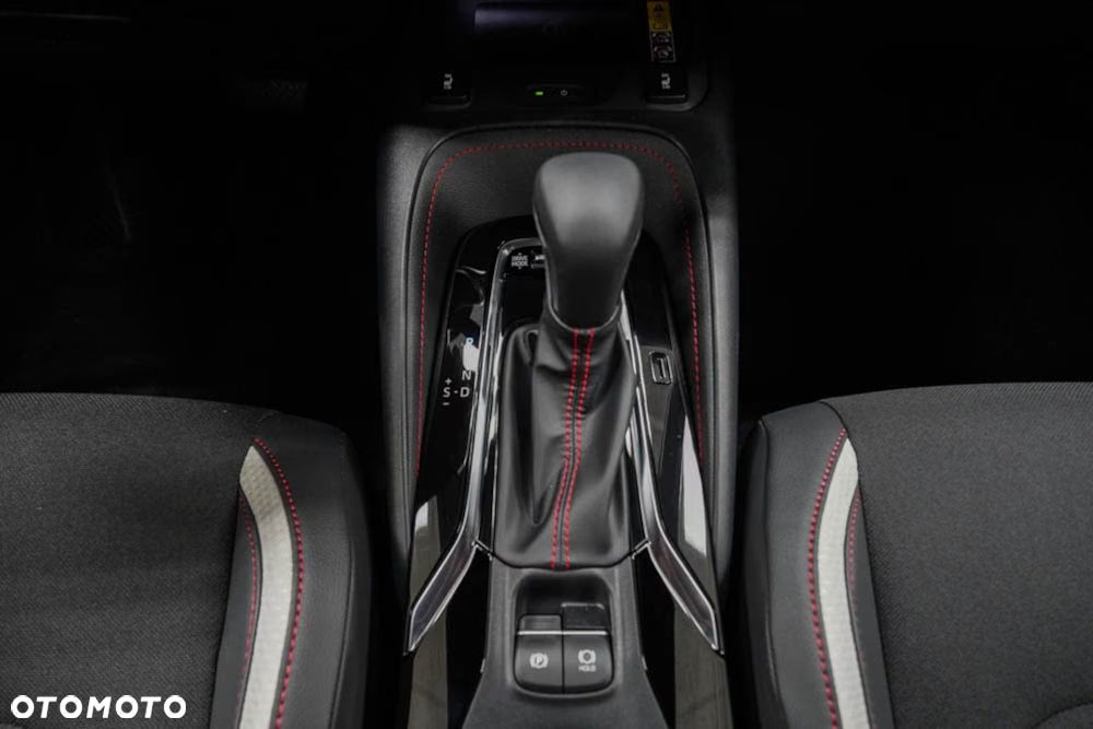 Toyota Corolla 2.0 Hybrid GR Sport - 10