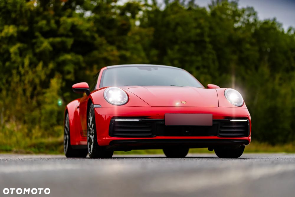 Porsche 911 Carrera 4S - 39