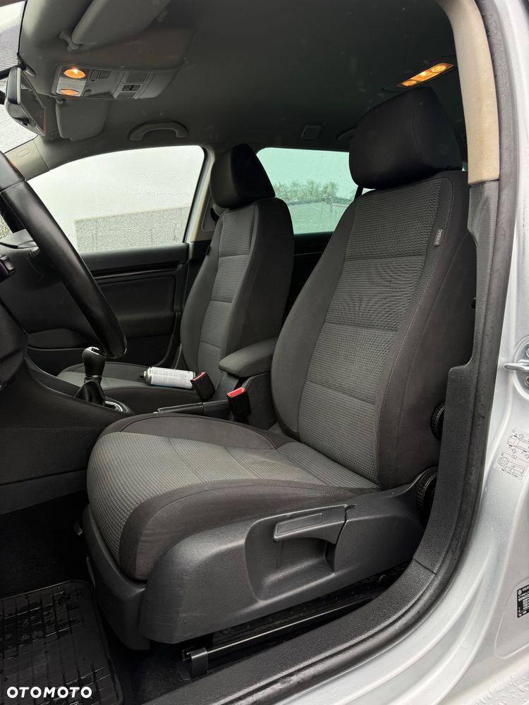 Volkswagen Golf 2.0 TDI DPF Comfortline - 4