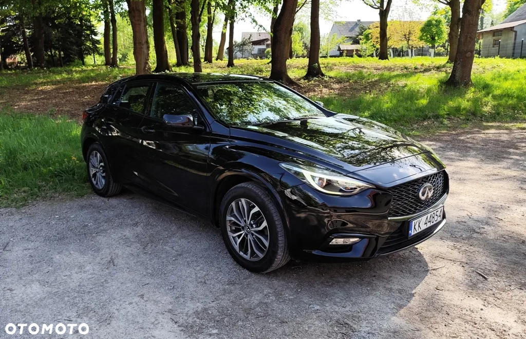 Infiniti Q30 1.5d Premium City Black 7DCT - 5
