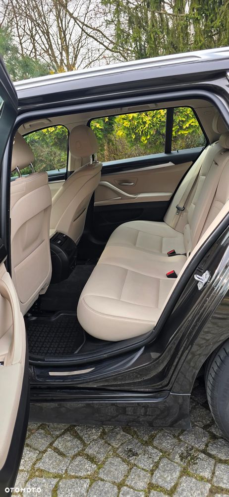 BMW Seria 5 520d - 11