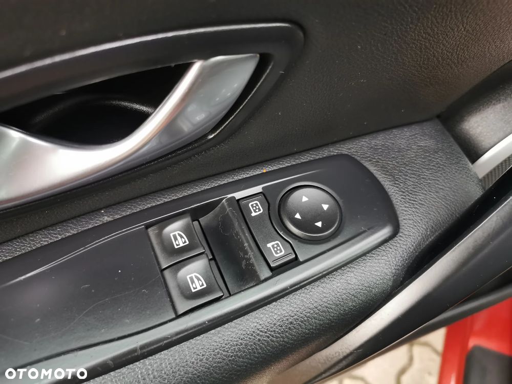 Renault Megane 1.5 dCi Dynamique EDC - 15