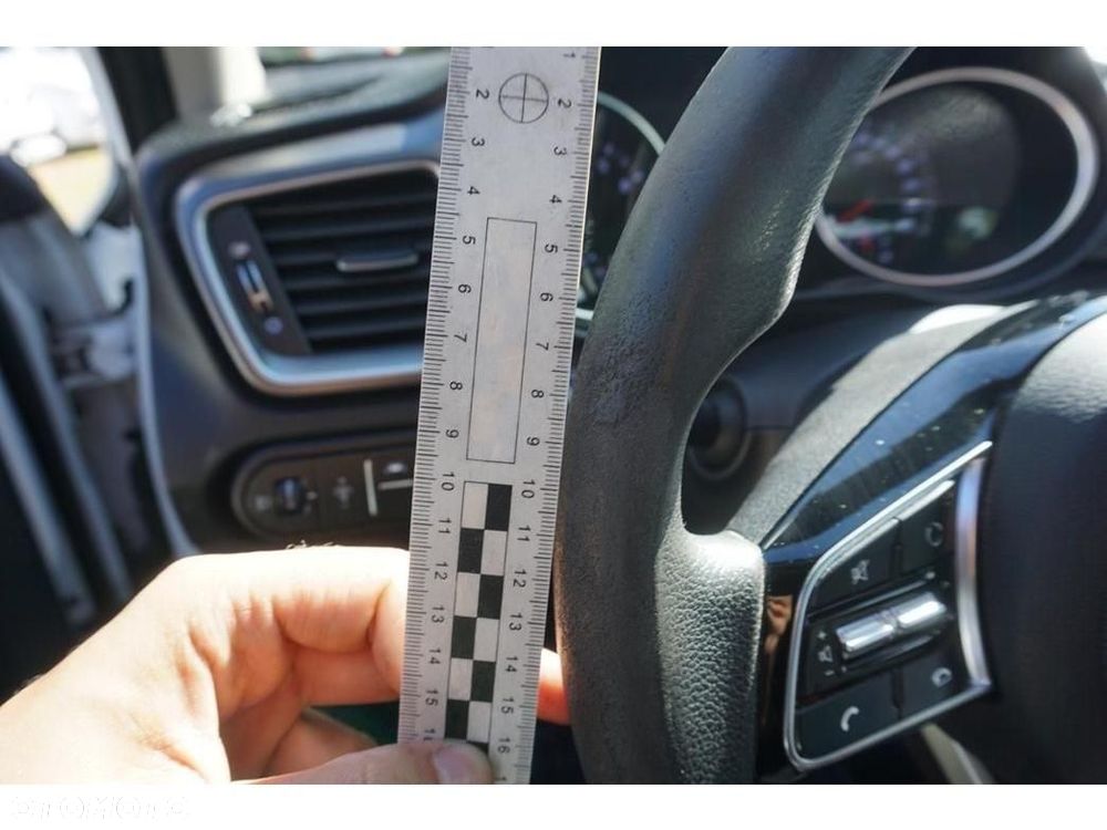 Kia Ceed - 17