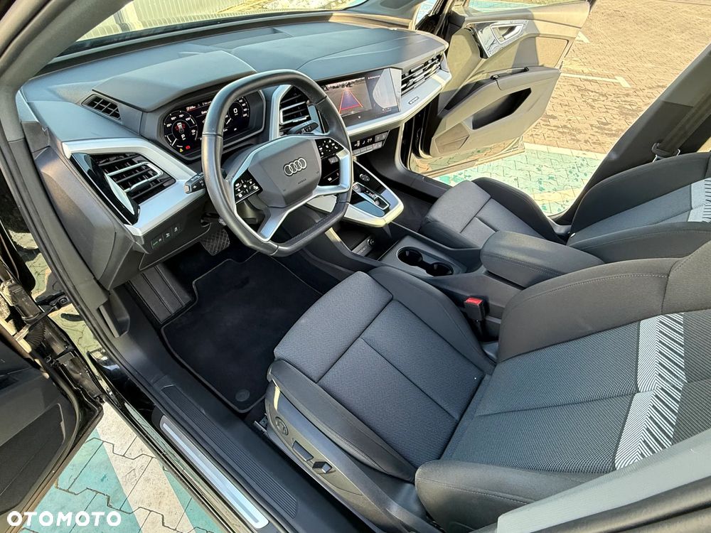 Audi Q4 e-tron 50 quattro - 9