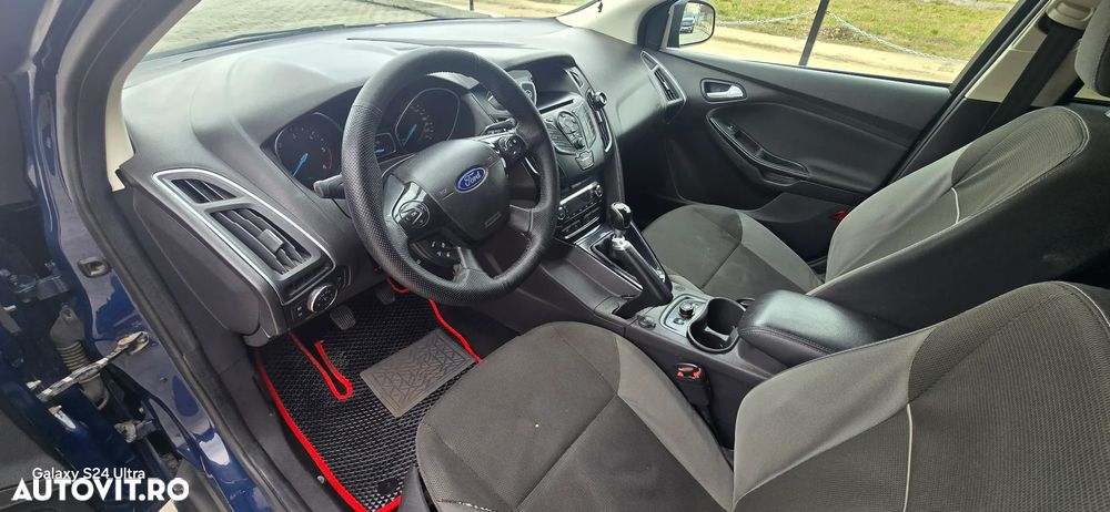 Ford Focus - 6