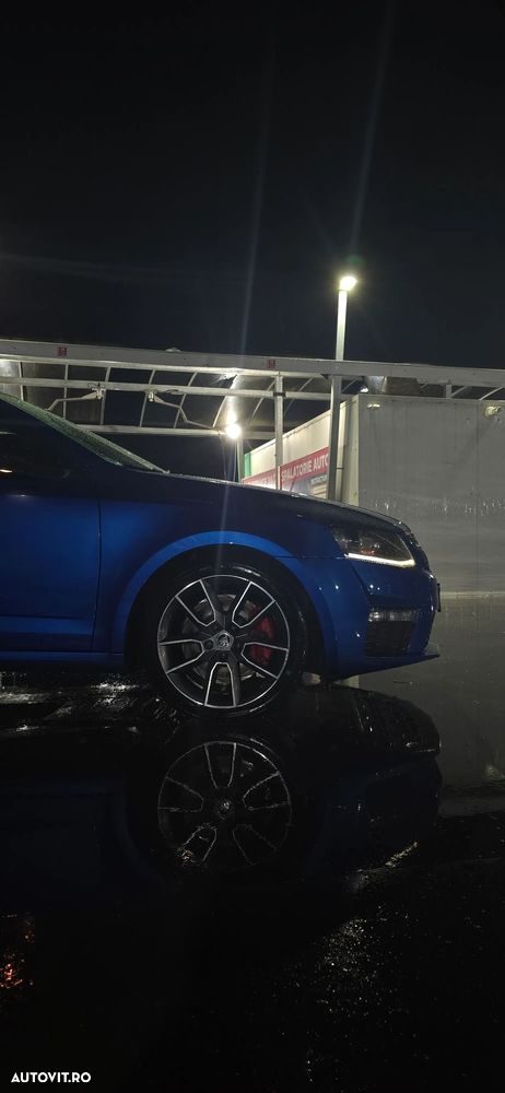 Skoda Octavia 2.0 TDI RS DSG - 1