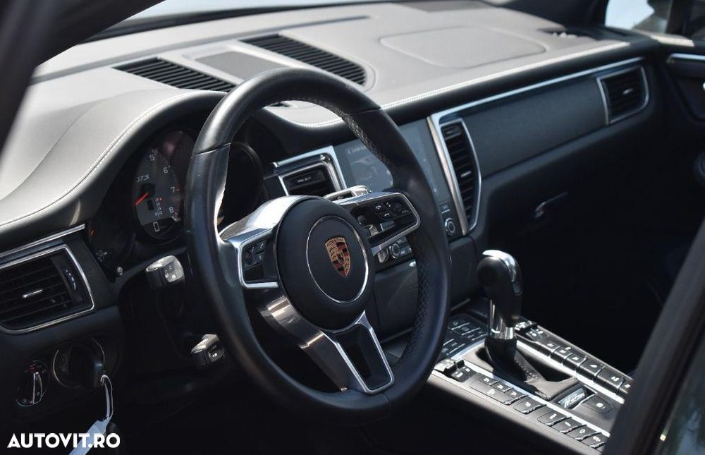 Porsche Macan - 6