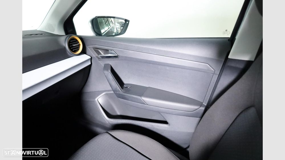 SEAT Ibiza 1.0 TSI Style — fotografia 17
