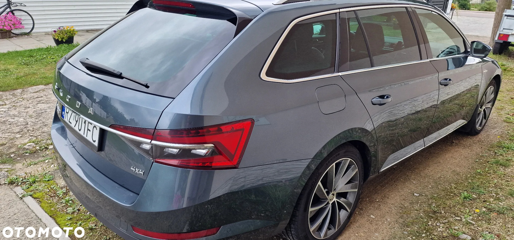 Skoda Superb Combi 2.0 TDI 4x4 DSG L&K - 3