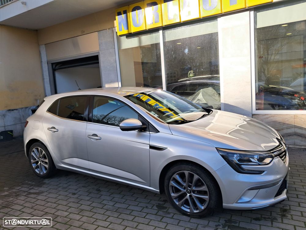 Renault Mégane 1.5 dCi GT Line EDC - 8