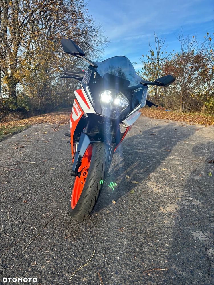 KTM RC 125 - 8
