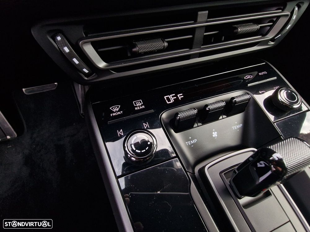 Porsche 911 Série F - 28