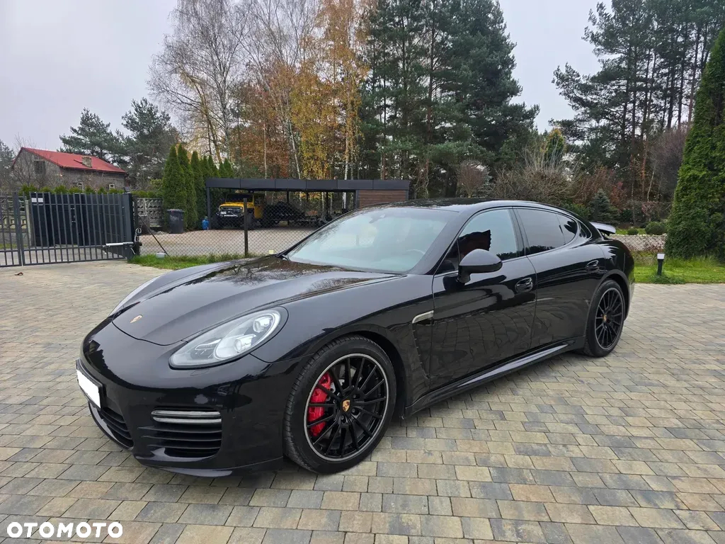 Porsche Panamera GTS - 33