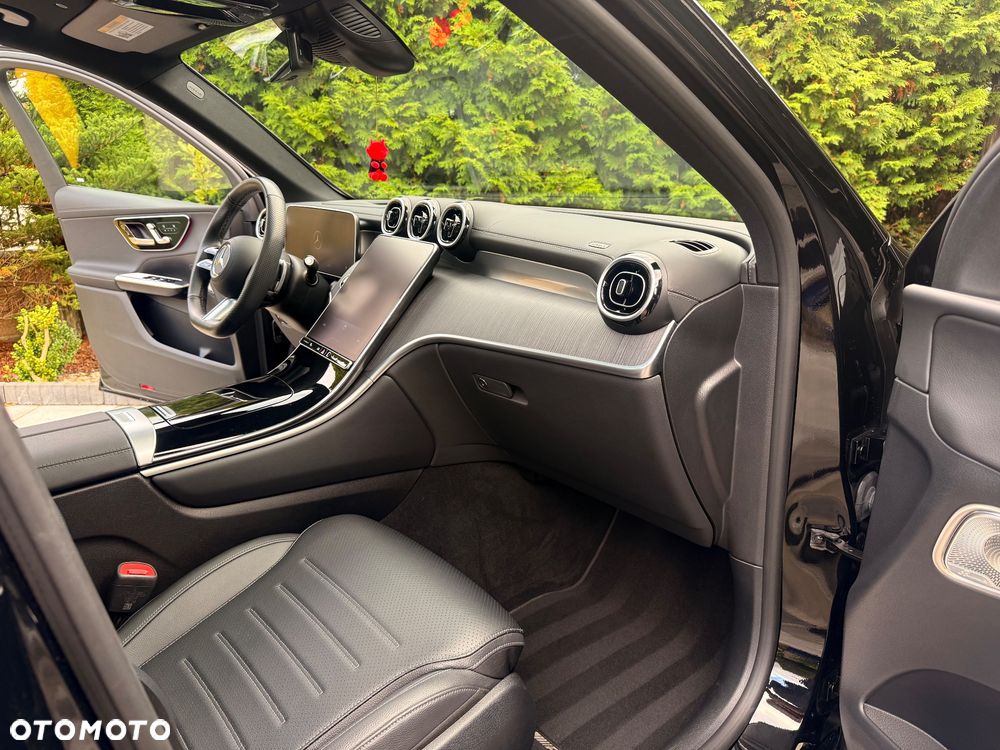 Mercedes-Benz GLC - 16