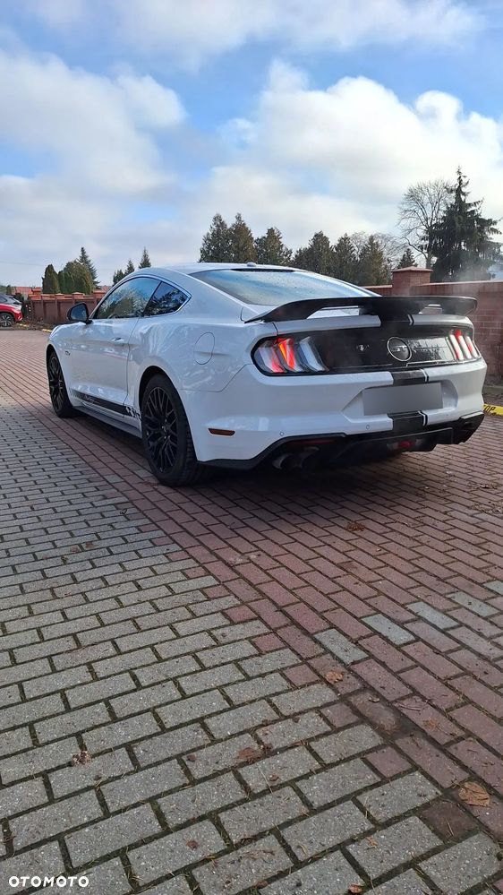 Ford Mustang 5.0 V8 GT - 4